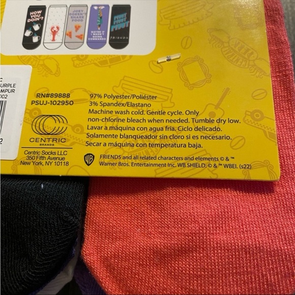 🔥5/25 NWT Package 10 Pair of Low Cut Socks FRIENDS TV Show Size 4-10 Warner Bros - Picture 5 of 6